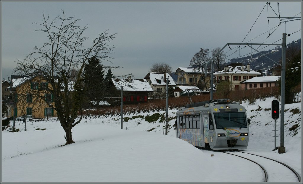 CEV Be 2/4 N� 72 bei St-Legier Gare.
13. Dez. 2012