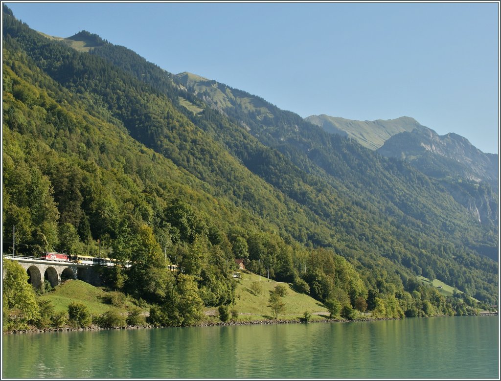 Ein De 101 mit einem IR zwischen Ebligen und Oberried. 
27. Aug. 2012