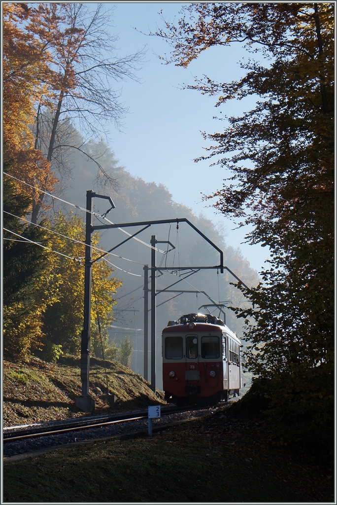 ... und verschwindet im morgendlichen Dunst in Richtung Les Pléiades. 
27. Okt. 2015