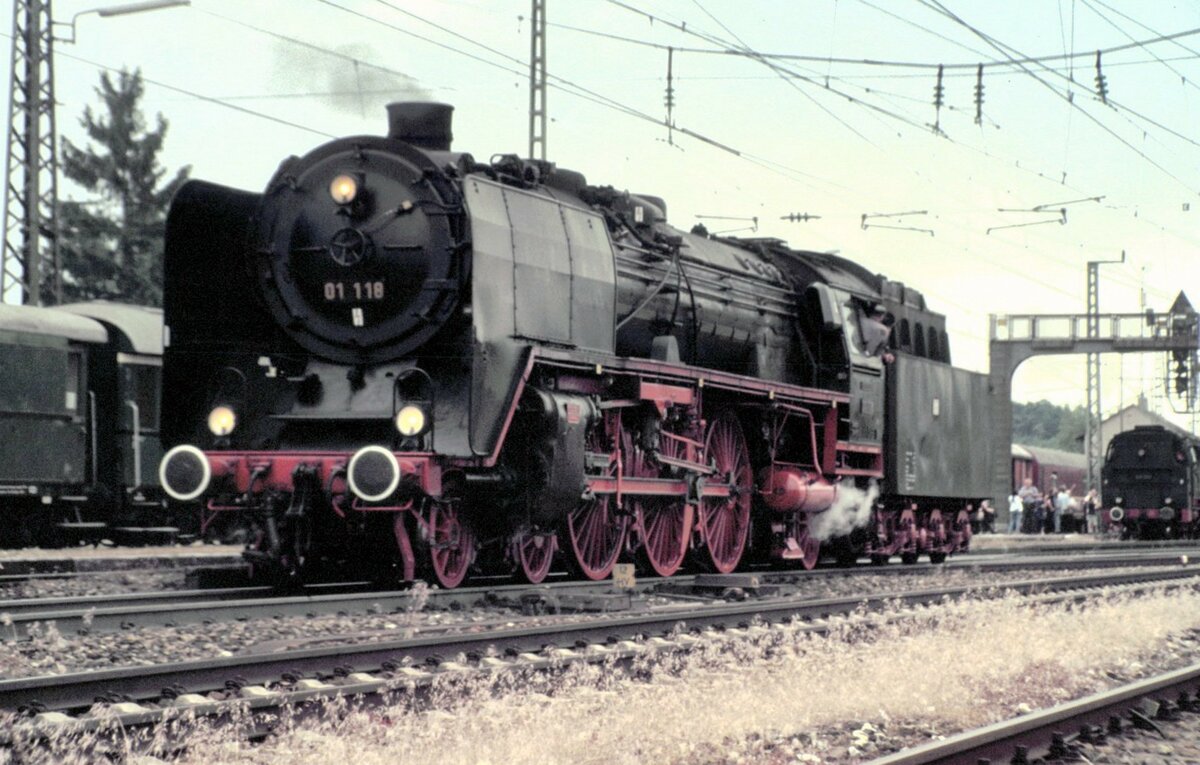 01 118 in Amstetten am 01.07.2000.