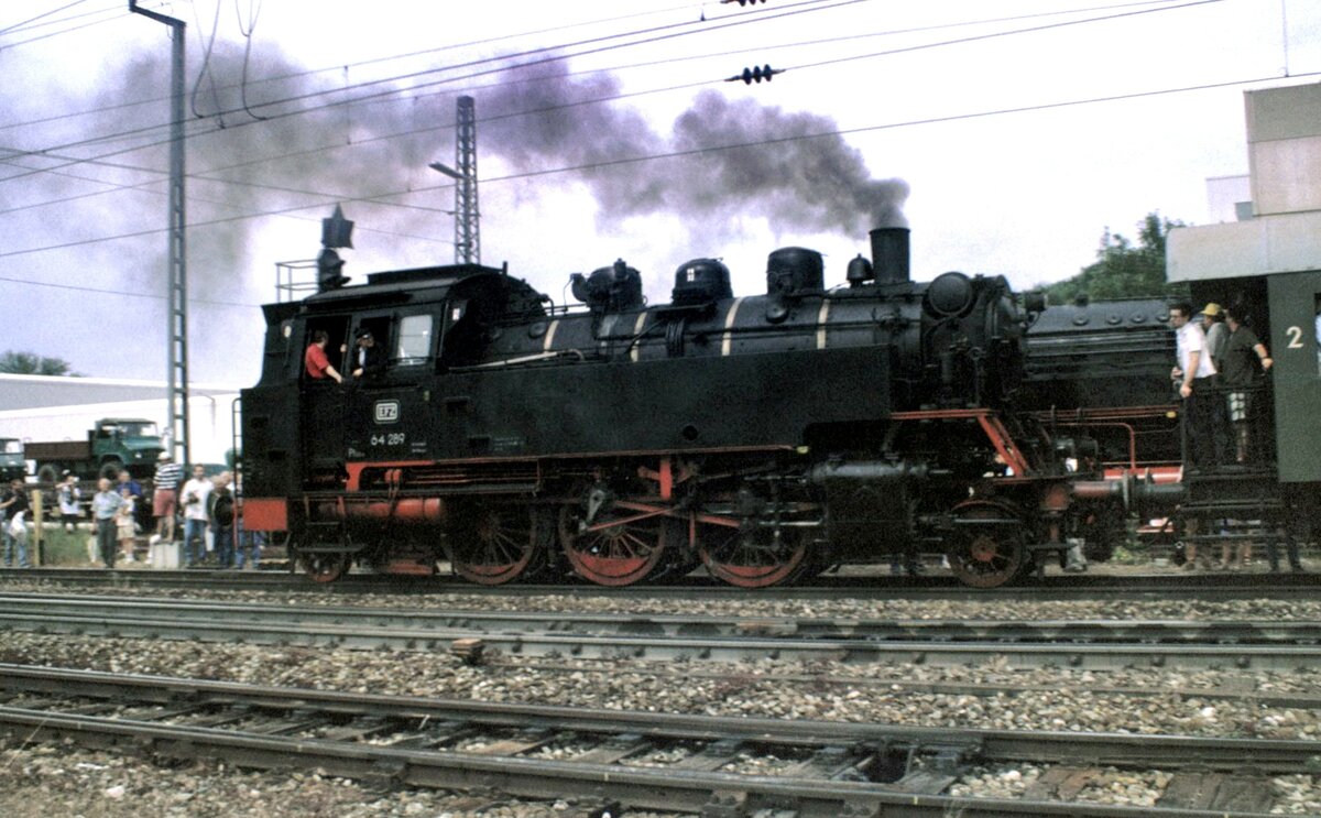 64 289 in Amstetten am 01.07.2000.