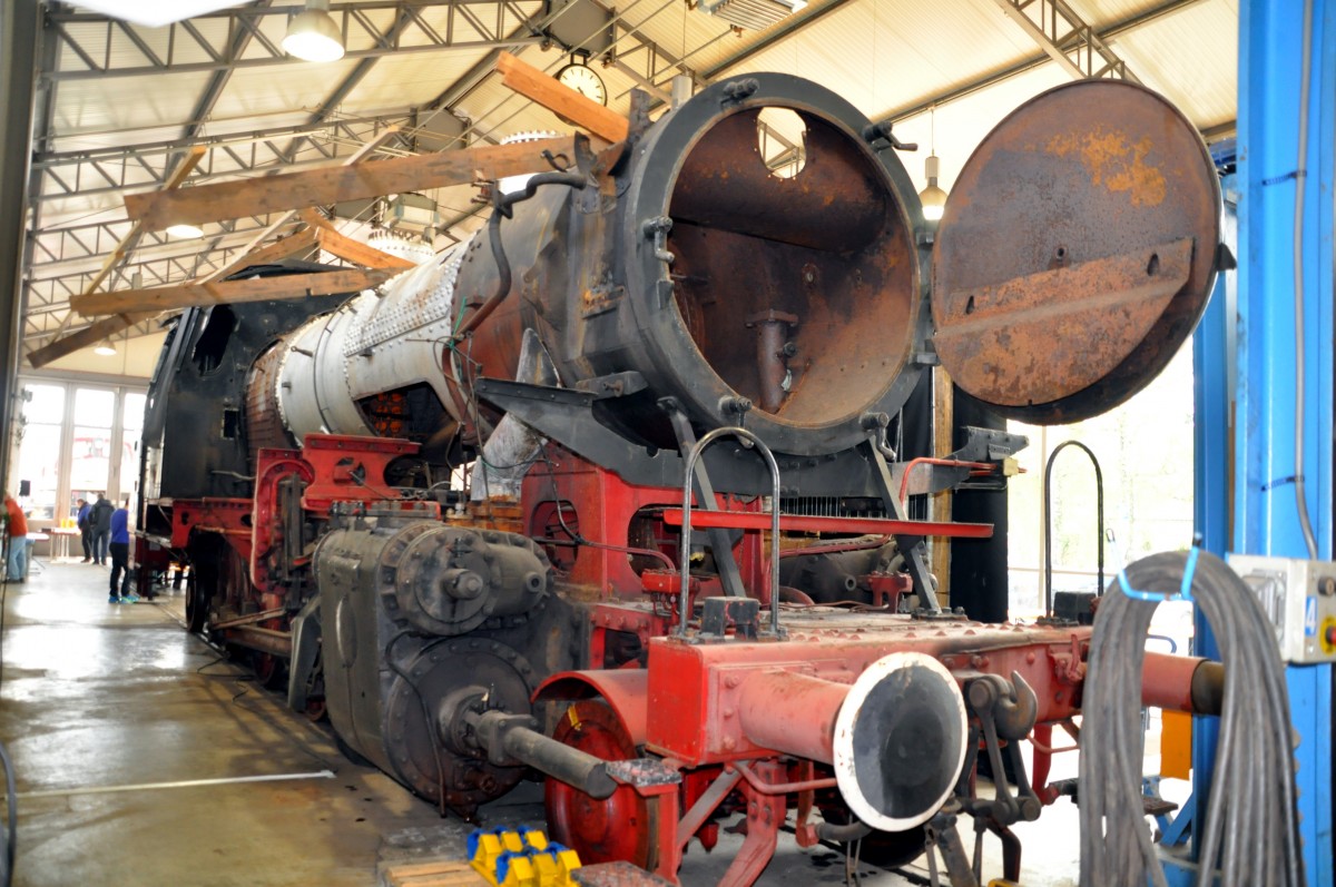 86 346 in Münsingen am 01. Mai 2014. Die 86 soll wieder betriebsfähig aufgearbeitet werden.