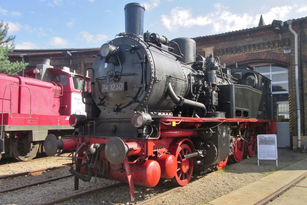 Am 19 september 2016 sont sich 74 1230 in Berlin-Schöneweide.