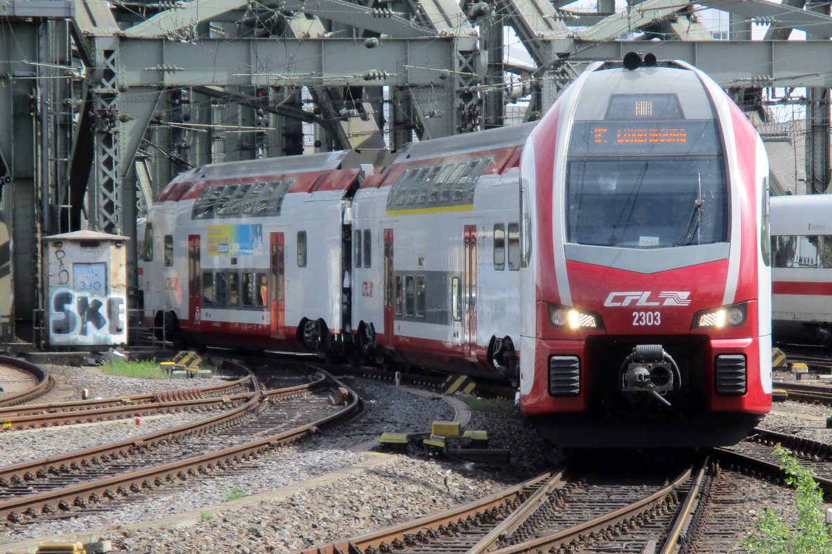 CFL 2303 treft am 27 April 2018 in K�ln Hbf ein. 