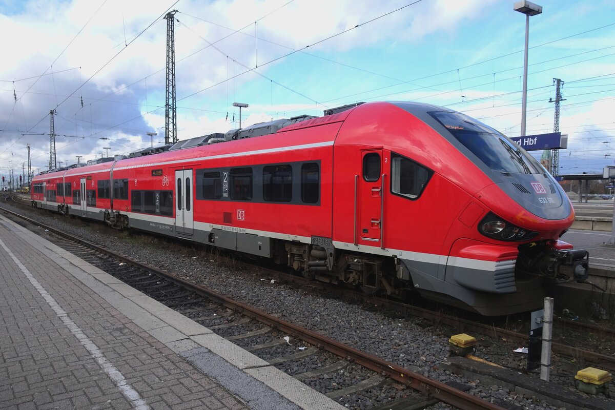 DB Regio 633 111 steht am 14 Februari 2022 in Dortmund Hbf.