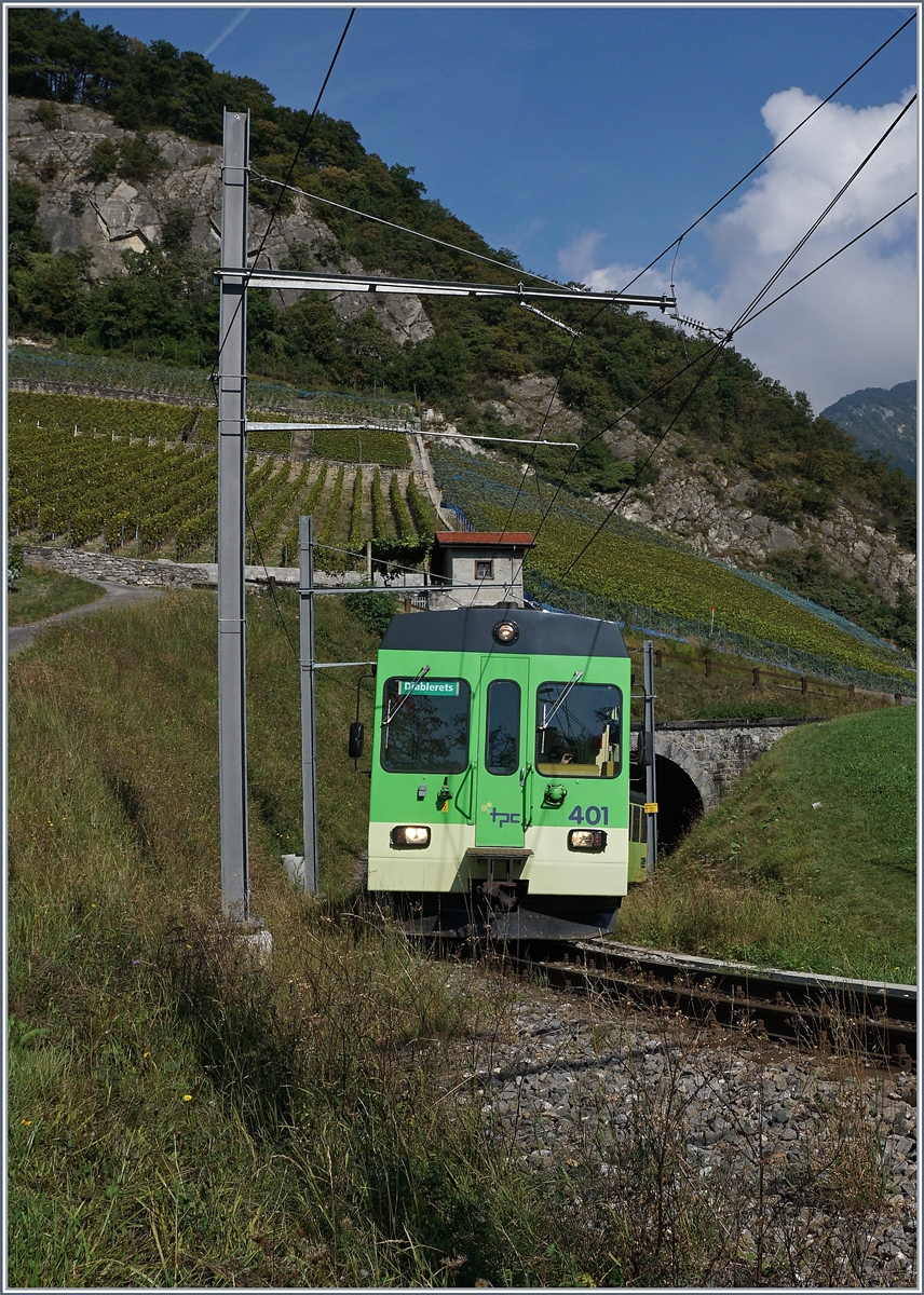 Der ASD BDe 4/4 401 erreicht in Kürze VErchiez.
23. Sept. 2016
