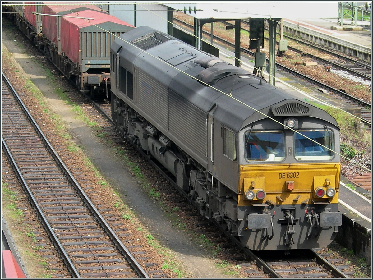 Die DE 6302 eine Class 66 Diesellok in Weil am Rhein.
12. Dez. 2006
