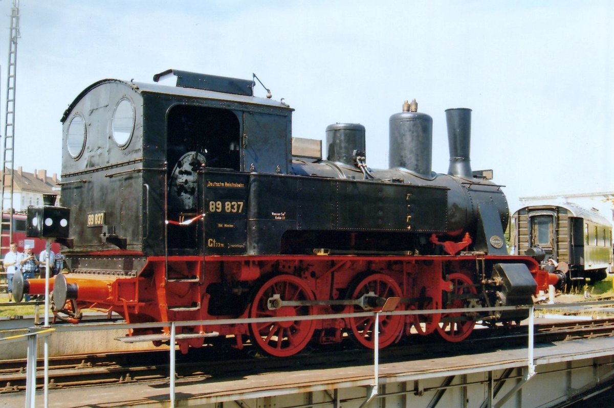 Dreikuppler 89 837 findet sichselbst zur�ck auf die Dreischeibe ins BEM in N�rdlingen. 