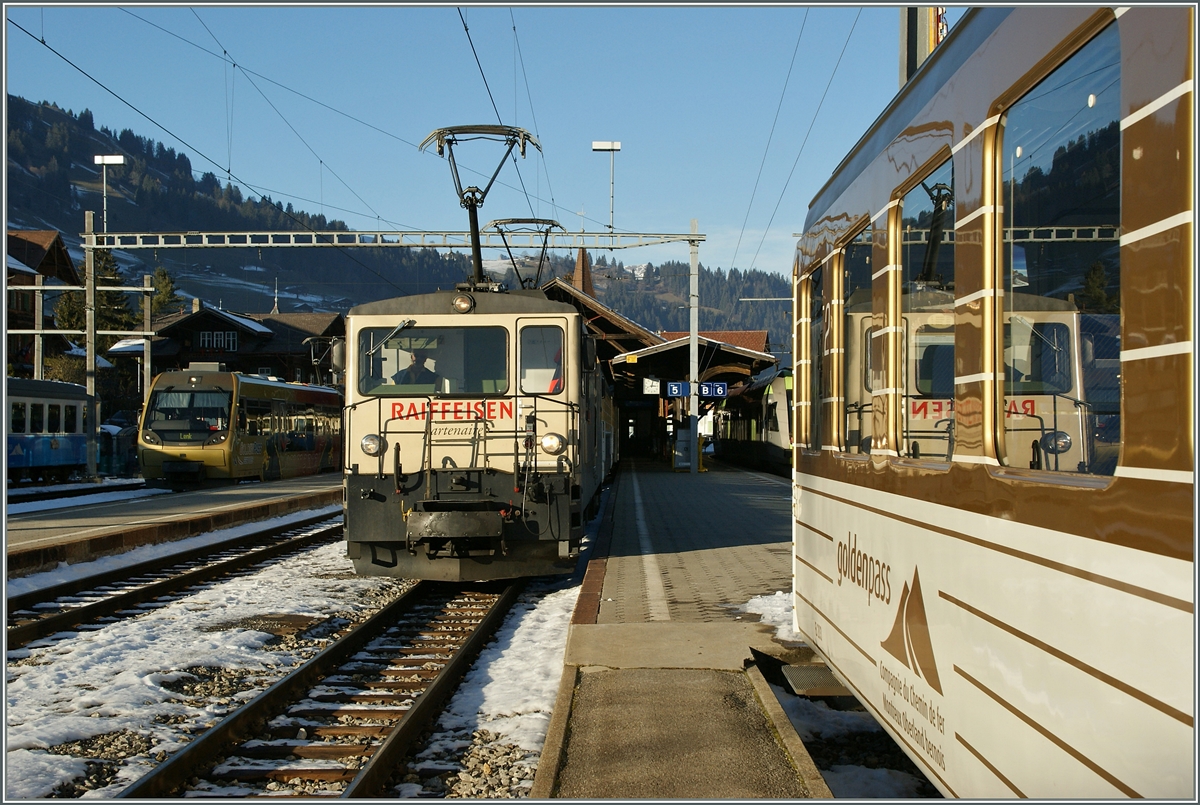Eigentlich sollte deis ei  Zugsuchbild  werden, doch der ABDe 8/8 hat sich doch zu arg versteckt...
Zweisimmen, den 5. Dez. 2013 