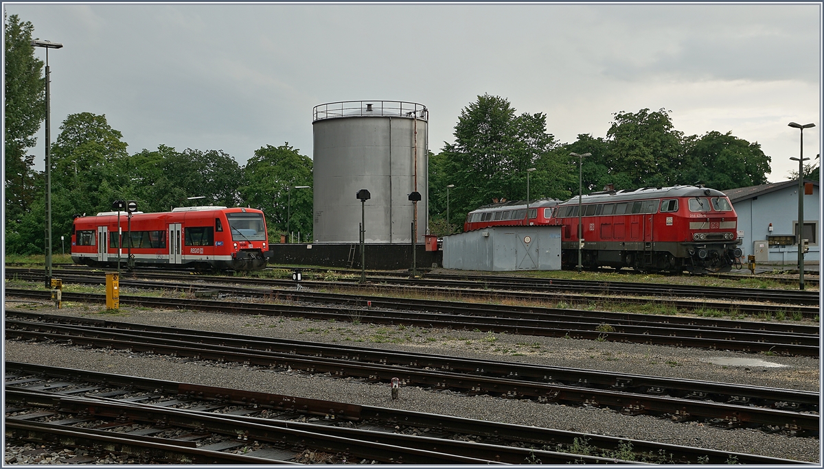 Ein Vt 650 und zweei V 218 warteten in Lindau auf ihre nächsten Einsätze.
10. Juli 2017