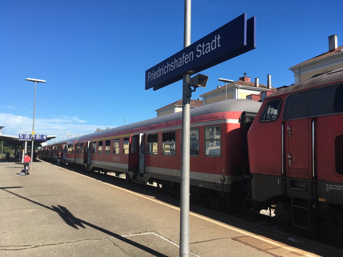 Eine ausgefallene DoSto Garnitur brachte die n Wagen wieder zurück auf eine ihrer ehemaligen Stammstrecken: Die Südbahn.

29.07.17 ; FN Stadt 