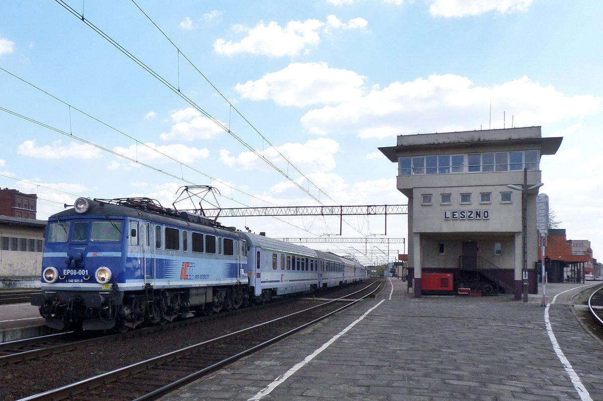 EP08-001 verl�sst am 29 April 2016 Leszno.