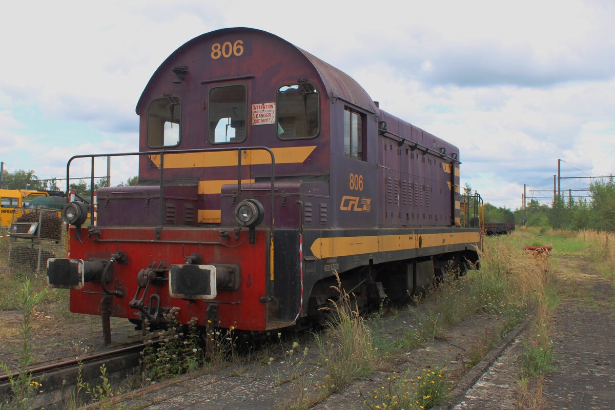 Ex-CFL 806 steht am 17 Augustus 2024 ins Retrotrain, das Eisenbahnmuseum in Saint-Ghislain der PFT-TSP.