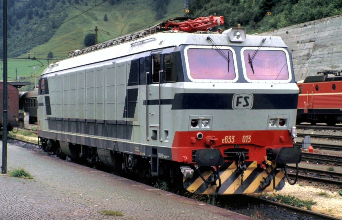 FS E 633 013 in der Brenner-Station am 01.10.1982.