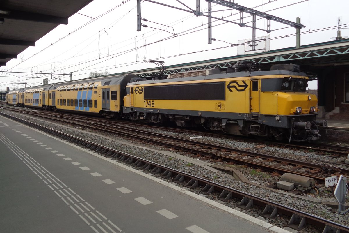 NS 1748 steht am 9 April 2018 in Deventer. 