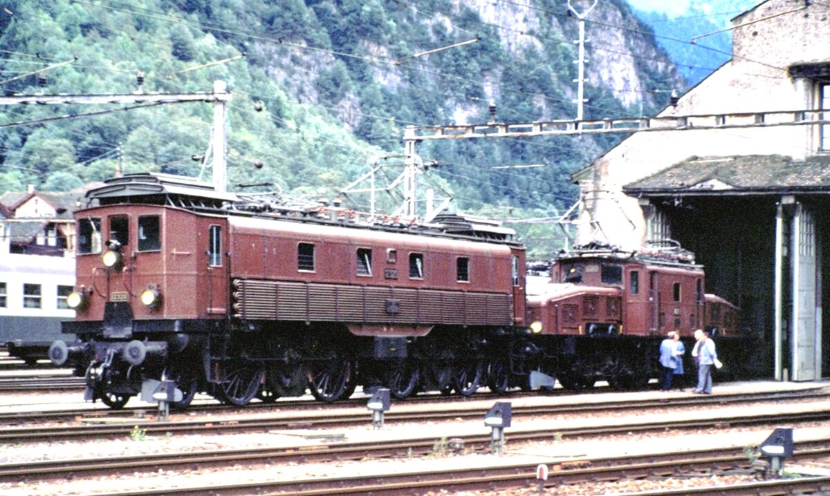 SBB Be 4/6 Nr.12 320 und Ce 6/8 Nr.14 253 in Erstfeld beim Jubiläum 100 Jahre Gotthardbahn am 22.09.1981.