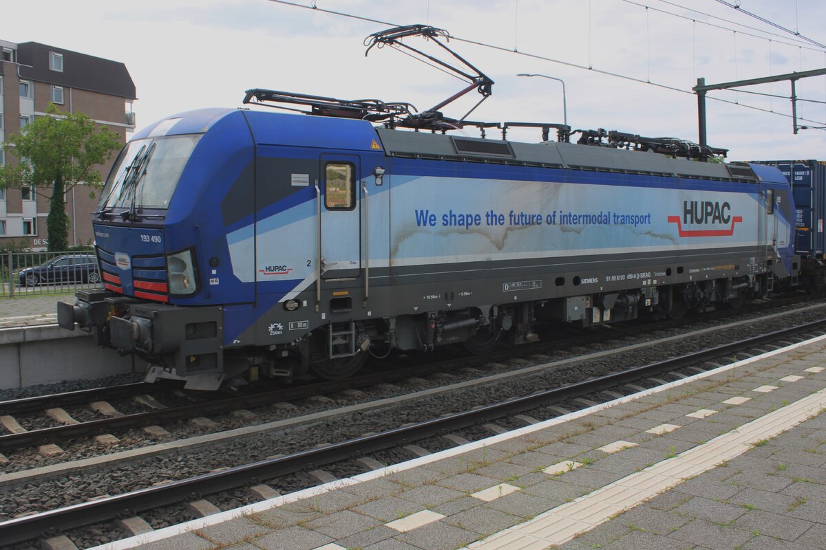 SBBCI 193 490 steht am 7 Augustus 2025 in Blerick.