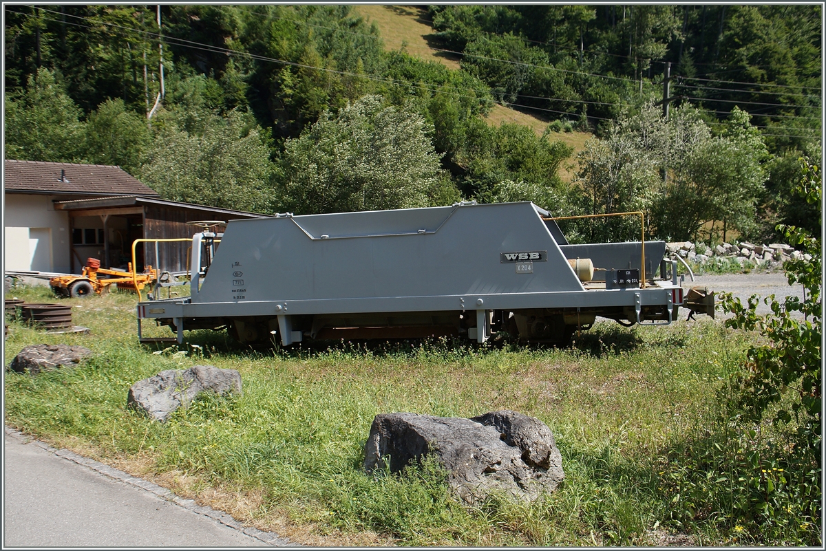 Weit seiner Heimat und gleislos steht dieser WSB (!) 204 beim BOB Bahnhof Zweil�tschinen.
12. Juli 2015