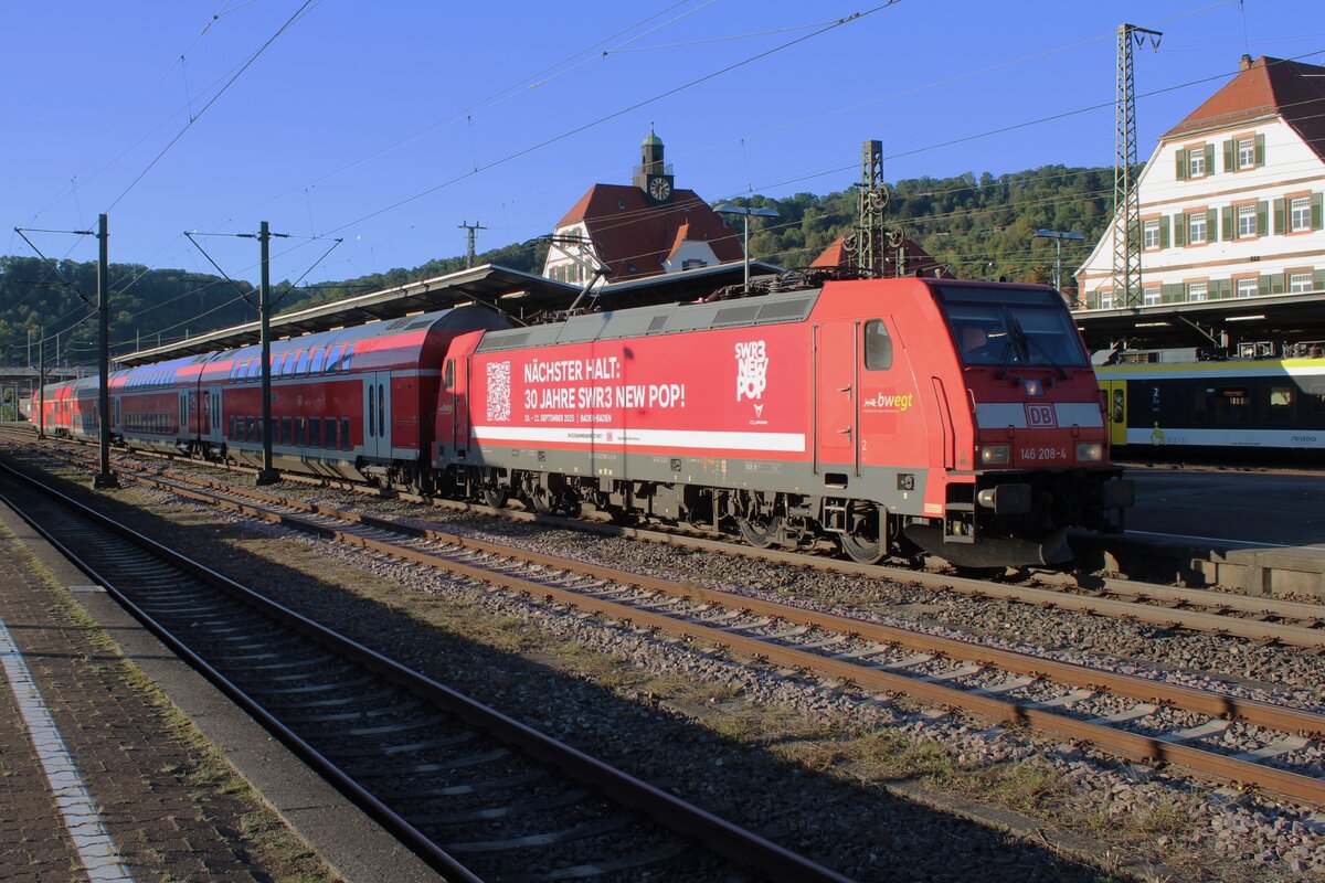 Werbetraxx 146 208 steht am Abend von 19 September 2025 in Plochingen.