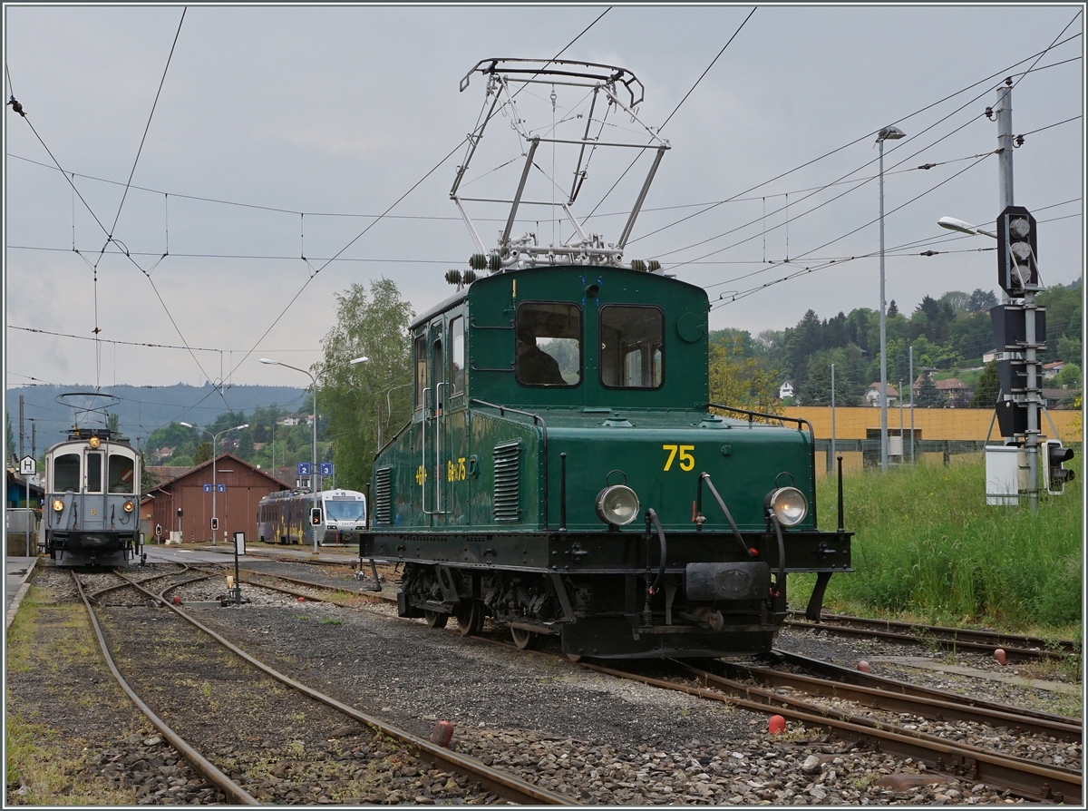 Zu meiner grossen Freude konnte der sonst hier selten zu sehende +GF+ Ge 4/4 N° 75 am Samstag Abend in Blonay bewundert werden.
14. Mai 2016