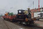Am grauen 6.Mai 2023 steht YVONNE mit ein Quasi-Guterzug in Maldegem.