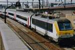 Am 16 Mai 2002 hallt NMBS 1336 mit ein IC nach Gent und Brugge in Antwerpen-Berchem.