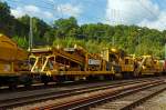 Abgestellt in Betzdorf/Sieg am 22.09.2012:  Plasser & Theurer Zwei-Wege-Bettungsreinigungsmaschine ZRM 79 (Schweres Nebenfahrzeug Nr.