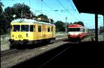 DB Turmtriebwagen 701 147 und SNCF XR 8388 in Nennig (SNCF) im September 1992.