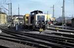 214 257-8 mit Tunnelrettungszug in W�rzburg im September 1990.