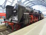 19 017 Sachsenstolz im Hbf Dresden am 17.04.2016.