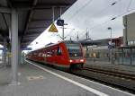   Der  RegioSwinger  Dieseltriebwagen mit Neigetechnik 612 622 / 612 122 der DB Regio ist am 05.05.2013, als RE 25  Lahntalexpress  (Gießen - Wetzlar - Limburg/Lahn - Koblenz Hbf) in den Bahnhof