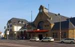 Das Empfangsgeb�ude vom Hauptbahnhof Eisennach am 24.08.2013, von der Stra�enseite.