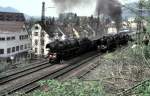 In einer Parallelfahrt fahren drei 01-Dampfloks aus Geislingen an der Steige aus, am 30.04.1994.