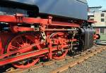   Detail Zylinder, Gestänge und Steuerung der DB 82 008 (ex DB 082 008-4) am 23.04.2011 im Südwestfälische Eisenbahnmuseum in Siegen.