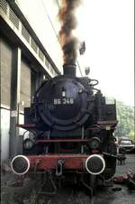 86 346 wird in Petite Rouselle für eine Sonderfahrt angeheizt, im September 1982.