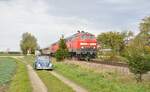 218 499-2 und eine weitere 218 mit IC 2013 Allgäu bei Jedesheim im Illertal am 14.10.2012.