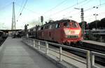 218 161-8 und eine weitere 218 mit IC 2012 Allgäu in Ulm am 24.06.1999.