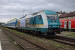 ALEX 223 064 wirbt für der Landesgartenschau in Furth und steht am 24 September 2025 in Schwandorf.