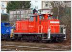 Die ESG 10 (365 208-8) der ESG Eisenbahn Service Gesellschaft mbH (Vaihingen an der Enz), ex DB V 60 1208, ex DB 261 208-3, sowie DB 361 208-2, abgestellt am 21.12.2013 in Kreuztal.