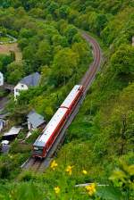 Der Dieseltriebzug 628 305 / 629 305 der DB Regio f�hrt am 19.05.2013 als RB 92 (Pellenz-Eifel-Bahn) Andernach – Mayen – Kaisersesch auf der KBS 478 (Eifelquerbahn), hier kurz hinter dem