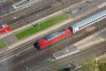   Sieht aus als wäre es eine Modelbahn....