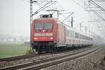 101 056-0 mit IC bei Neu-Ulm Pfuhl am 04.11.2011.