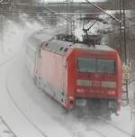 101 118-8 mit IC auf der Geislinger Steige im Schnee am 13.02.2009.