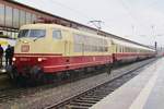 Regen und ein TEE mit 103 113 sind am 29 April 2018 in Trier anwesend.