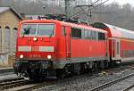   Die 111 147-5  (91 80 6111 147-5 D-DB) der DB Regio NRW fährt am 03.01.2015 mit dem RE 9 - Rhein Sieg Express (RSX) Aachen - Köln - Siegen in den Bahnhof Betzdorf/Sieg ein.