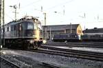 119 002-4 und 118 im Hintergrund in Nürnberg im Mai 1979.