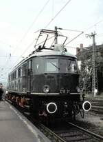 E 18 31 in Hildesheim im Mai 1990.