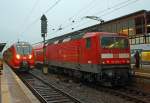Der vierteilige Bombardier Talent 2 DB 442 207 / 707 f�hrt am 05.10.2013 bei str�menden Regen als RB 81   Moseltal-Bahn   (Koblenz – Cochem – Wittlich – Trier) in den Hauptbahnhof