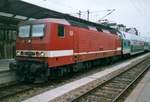 DoSto mit 143 637 steht am 13 April 2000 in Koblenz Hbf.