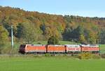 232 schleppt einen Lokzug mit 225; 152 und 152 011-3 bei Amstetten am 19.10.2012.